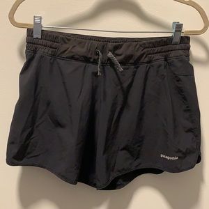 Patagonia Women’s Nine Trails Shorts - 4” - Medium